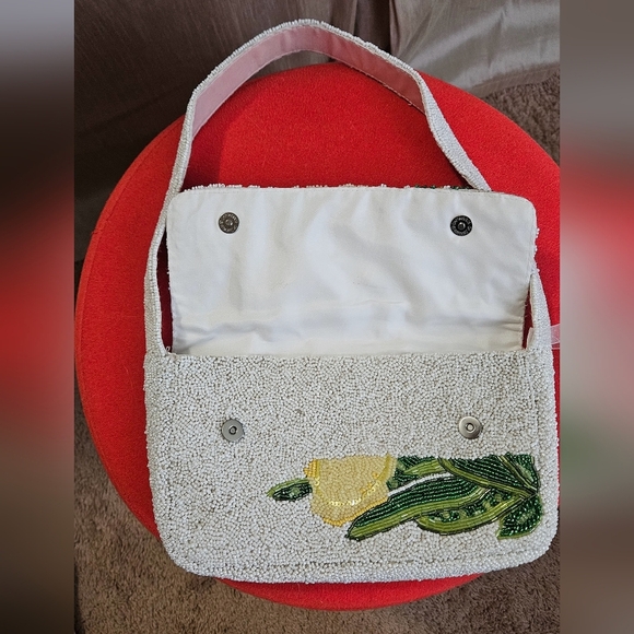 MADE IN INDIA Beaded Floral Shoulder Bag. White Multi. NWT - Picture 6 of 15